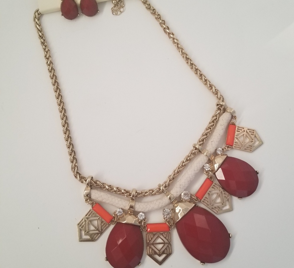 Necklace Set